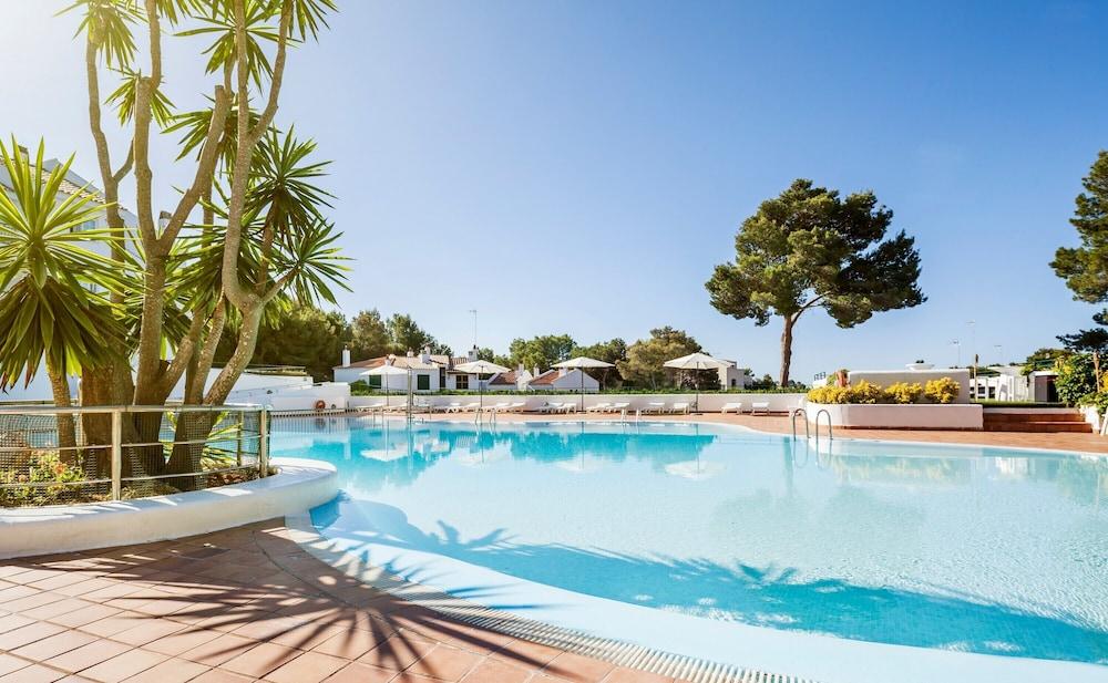 Апарт отель Ilunion Menorca Кала-Галдана Экстерьер фото